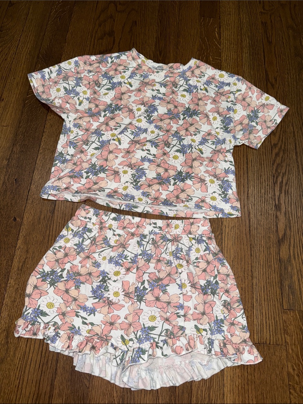 Madden Girl Pink & White Floral Short Pajama Set